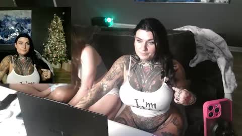 VentressInk online show from November 15, 2:09 am