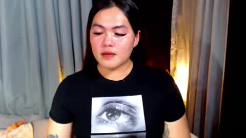 I am Colly Your mystery girl online show from April 14, 7:25 am