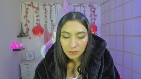 Snapshot of venus_latin_01 chatting on February 14, 2:39 am Mary online show from February 14, 2:39 am