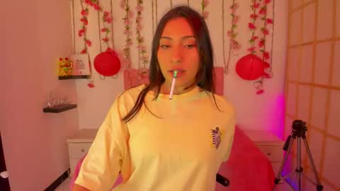 Mary online show from December 15, 7:51 pm