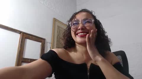 venus_lov online show from November 1, 11:23 am