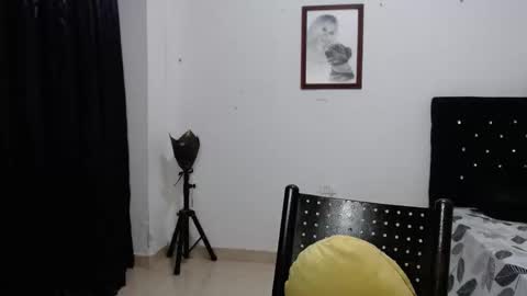 venus_menoza online show from October 19, 12:50 pm