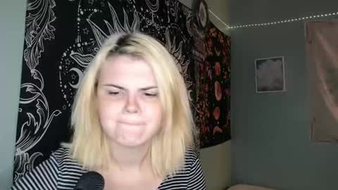 Snapshot of venusastar chatting on September 9, 11:15 pm Miss Venus online show from September 9, 11:15 pm