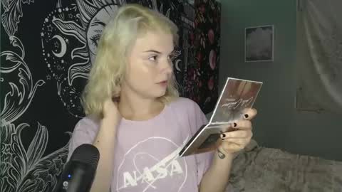 Snapshot of venusastar chatting on October 3, 2:47 pm Miss Venus online show from October 3, 2:47 pm