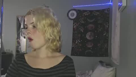 Snapshot of venusastar chatting on November 14, 2:38 pm Miss Venus online show from November 14, 2:38 pm