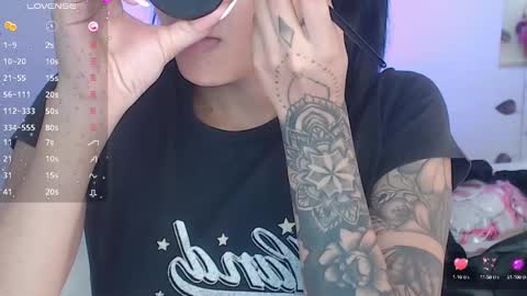 Venus Evans online show from February 15, 9:15 pm