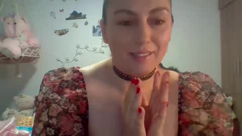 Snapshot of venusina07 chatting on December 1, 6:29 am VENUSINA07 online show from December 1, 6:29 am