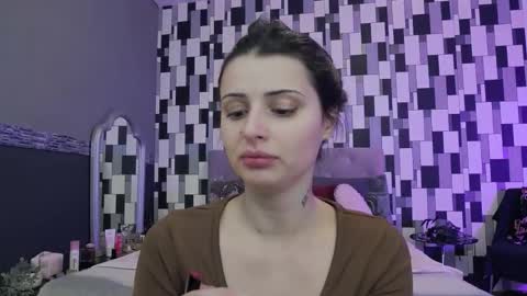 venusinylons online show from November 30, 10:30 am