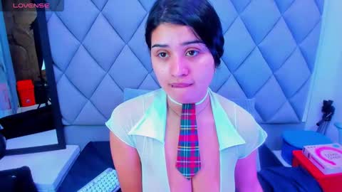 Venusowen  online show from November 20, 11:43 am