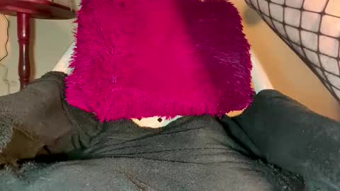 Snapshot of venustrav chatting on October 31, 3:29 am Venus online show from October 31, 3:29 am