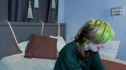 Erica online show from September 25, 8:12 pm