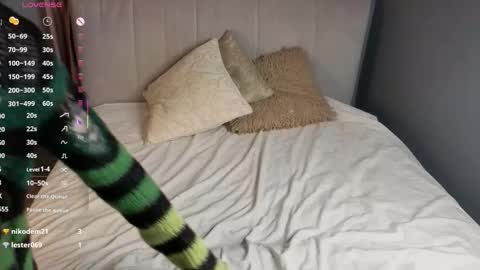 Erica online show from November 2, 8:11 pm