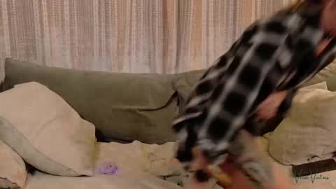 Snapshot of veravictors chatting on December 17, 3:23 am Vera Victors online show from December 17, 3:23 am