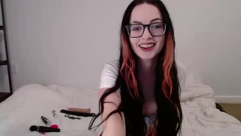 Snapshot of vero495065 chatting on October 6, 10:07 pm vero495065 online show from October 6, 10:07 pm