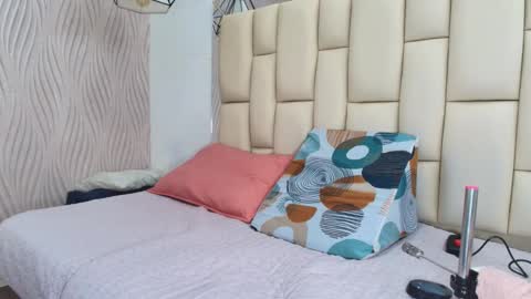 Vero online show from November 21, 12:04 pm