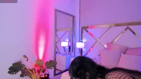 Vero online show from November 8, 4:34 am