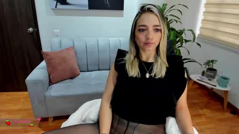 Catalina online show from February 12, 12:55 pm