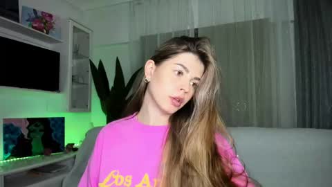 Lolitalolz online show from January 21, 8:11 pm