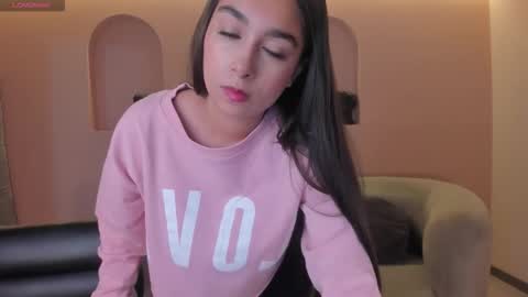 Vero  online show from October 9, 11:30 am