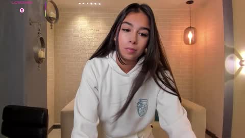 Vero  online show from October 25, 9:17 am