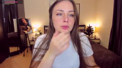 Snapshot of veronicafreman chatting on January 3, 5:28 am Veronica online show from January 3, 5:28 am