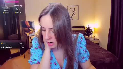 Snapshot of veronicafreman chatting on January 5, 8:43 am Veronica online show from January 5, 8:43 am