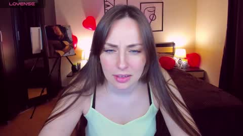 Snapshot of veronicafreman chatting on February 15, 10:44 am Veronica online show from February 15, 10:44 am