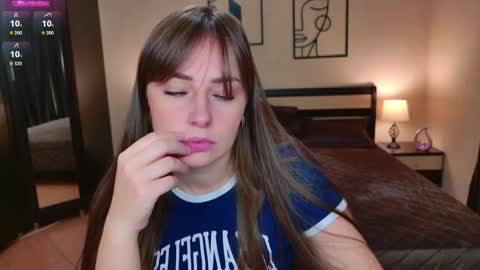 Snapshot of veronicafreman chatting on October 21, 5:19 am Veronica online show from October 21, 5:19 am