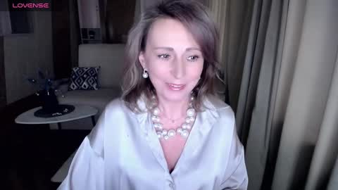 Helen online show from February 4, 4:59 am