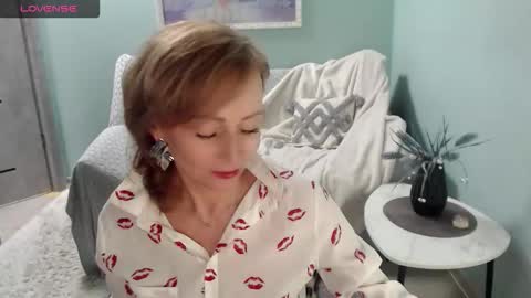 Helen online show from September 20, 6:03 am