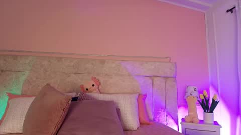 Vero  online show from March 11, 3:45 pm