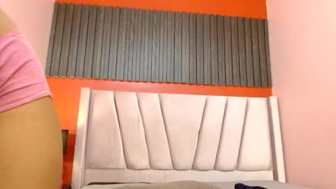 Veronica Robles online show from November 19, 7:03 pm