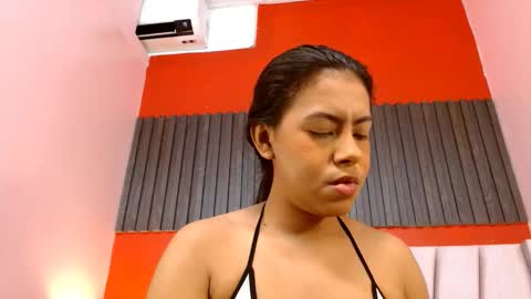 Veronica Robles online show from November 21, 6:06 pm