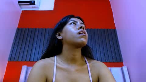 Veronica Robles online show from March 13, 7:09 pm