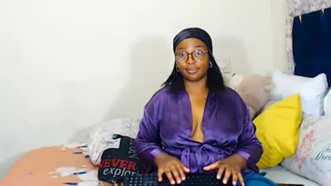 veronicarod1 online show from April 21, 1:42 am