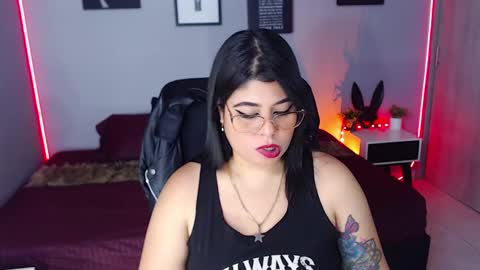 Miss Veronika online show from January 29, 7:00 pm