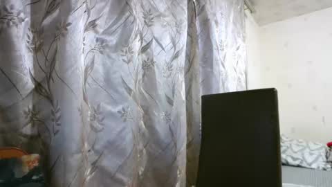 veronika_xi online show from November 17, 7:03 am