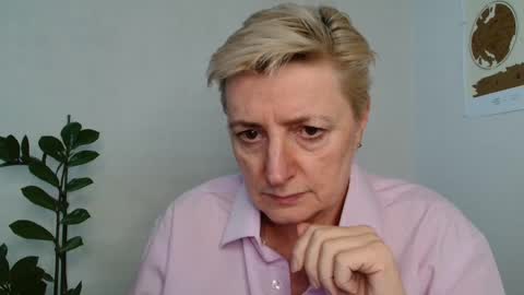 verony_ online show from March 5, 10:33 am
