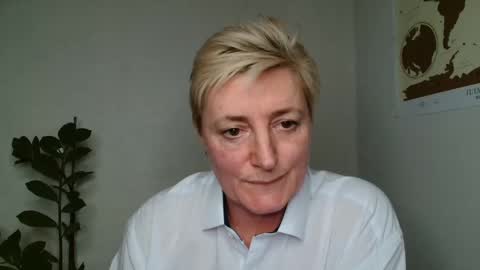 verony_ online show from March 8, 3:24 pm