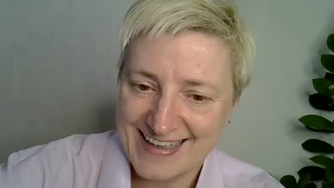 verony_ online show from October 28, 11:58 am