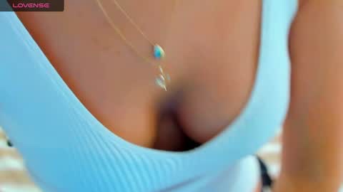 Snapshot of verrasweet4u chatting on February 19, 10:01 am VerraSweet4u online show from February 19, 10:01 am