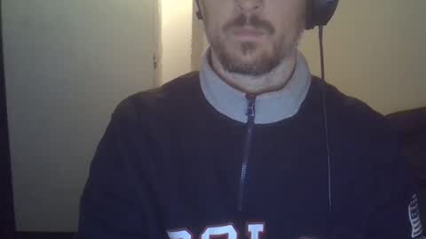 Snapshot of veryhotpervert chatting on November 27, 10:17 am veryhotpervert online show from November 27, 10:17 am