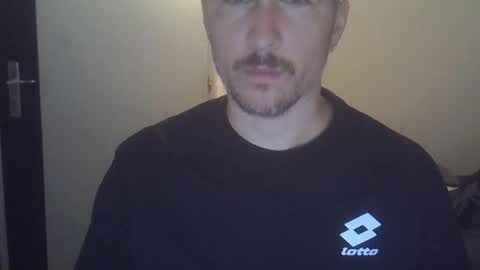 Snapshot of veryhotpervert chatting on December 22, 2:58 pm veryhotpervert online show from December 22, 2:58 pm