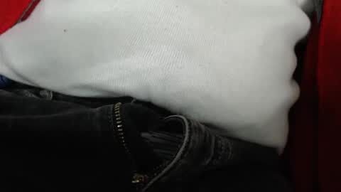 Erik online show from February 12, 6:09 pm