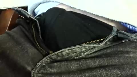 Erik online show from March 21, 6:07 am