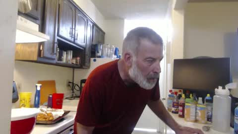 hairy man online show from April 4, 11:02 pm