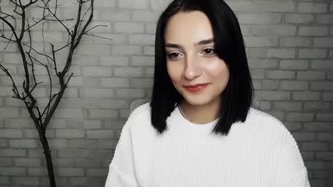 Ana online show from January 7, 2:51 pm