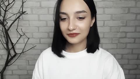 Ana online show from February 8, 3:31 pm