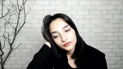 Ana online show from March 10, 3:20 pm