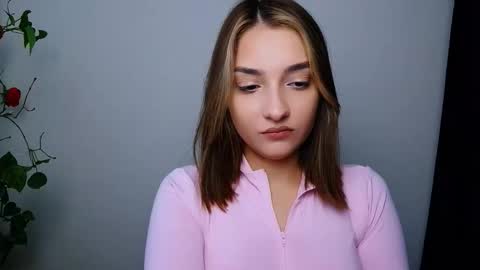 Ana online show from November 20, 1:22 pm